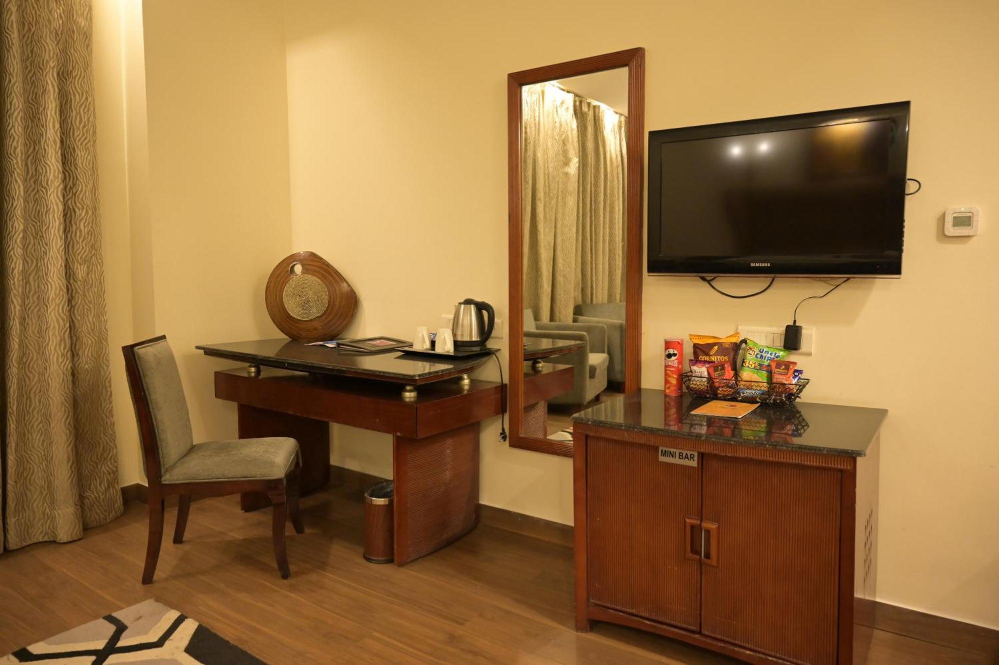 Hk Clarks Inn, Amritsar Eksteriør billede
